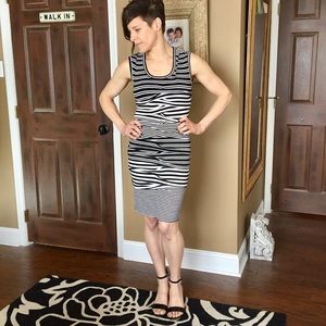 🔥 Artelier Nicole Miller pleated body con dress